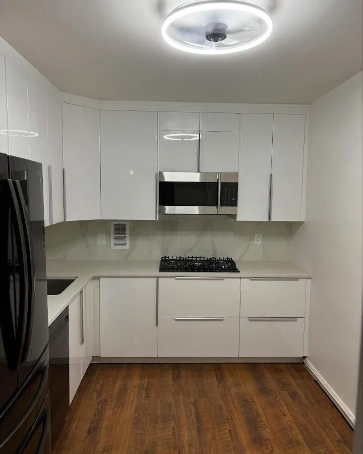 Renovated kitchen with quartz countertops in Seguin